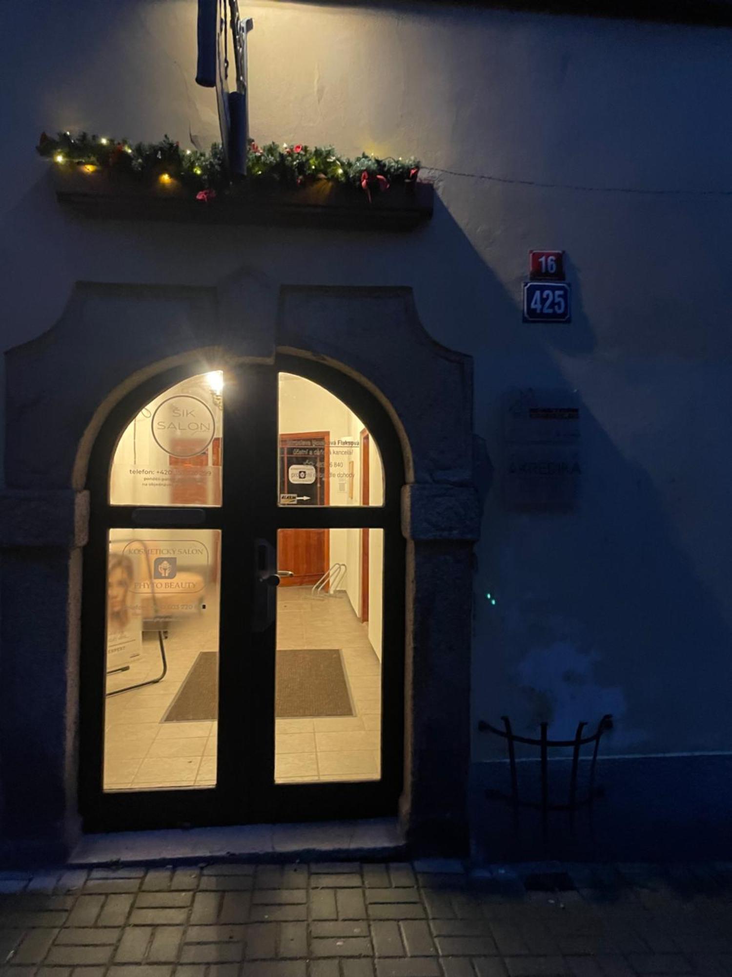 Appartamento Charlie Cheb Esterno foto